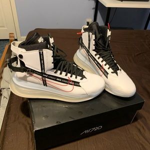 Nike airmax 720 saturn white and red